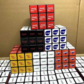 Personlig Rubiks kub – Tryckta Rubiks kuber – Reklamart...