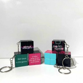 Rubiks kub-nyckelring med tryck – personligt anpassad n...