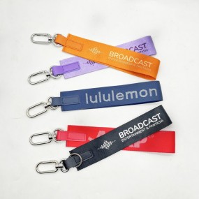 Personliga nyckelringar – Tryck nyckelband/Lanyard med ...