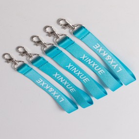 Korta lanyards/nyckelringar med karbinhake – personliga...