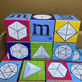 Personlig Rubiks kub – Rubiks kub som profilprodukt | T...