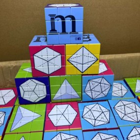 Personlig Rubiks kub – Rubiks kub som profilprodukt | T...
